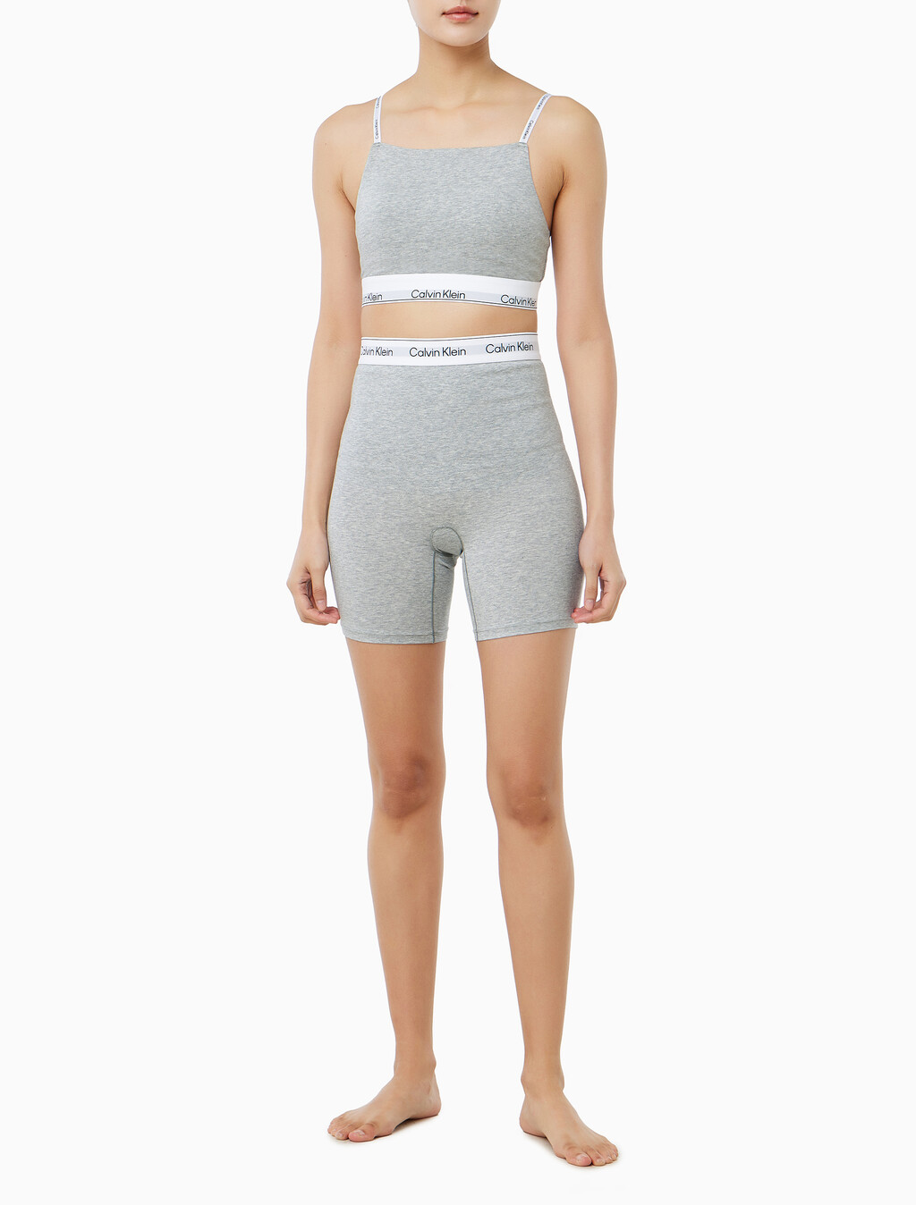 Buy 여성 아이콘 쉐입웨어 쇼츠 in color GREY HEATHER