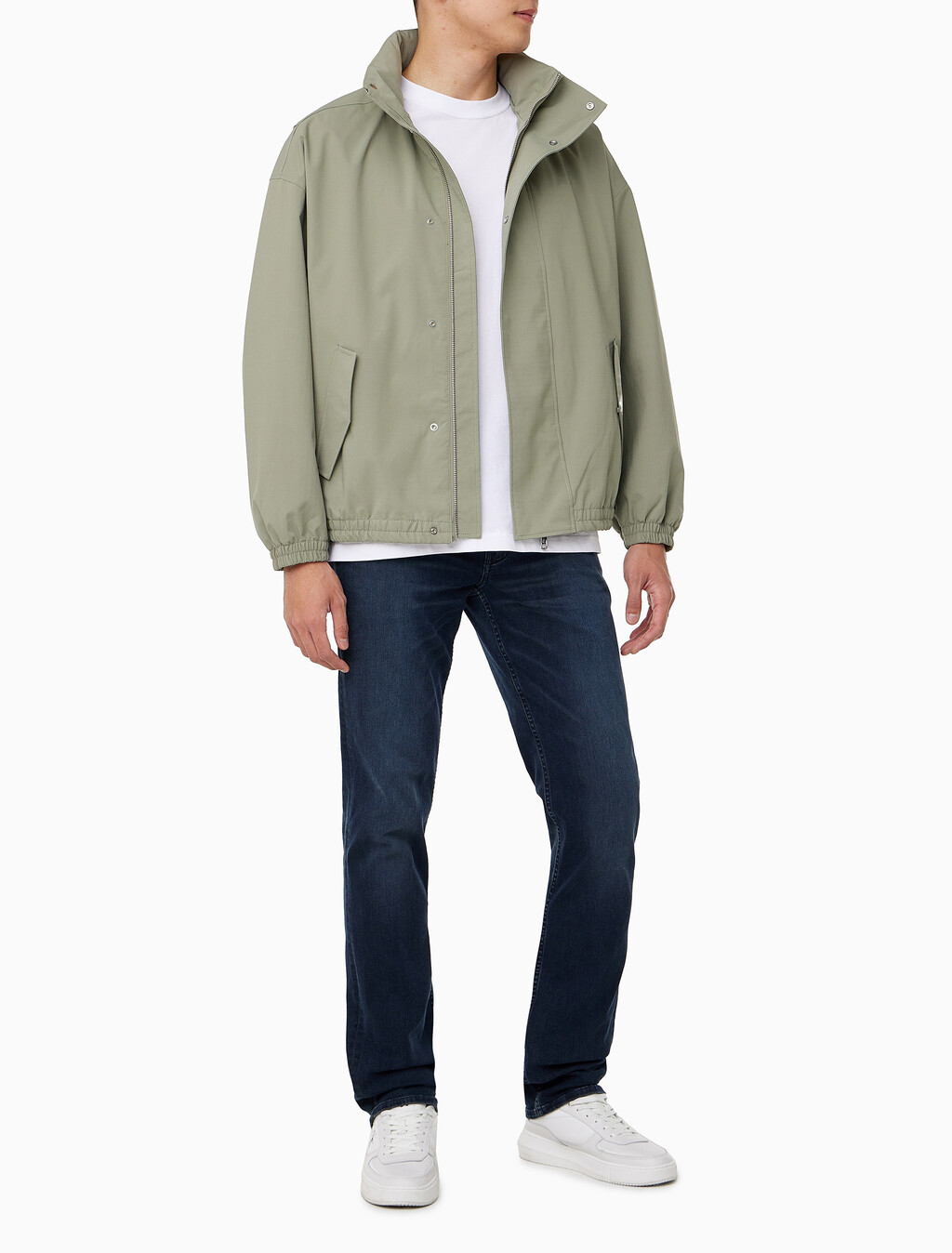 Buy 남성 릴렉스핏 패커블 후드 테크 자켓 in color KHAKI
