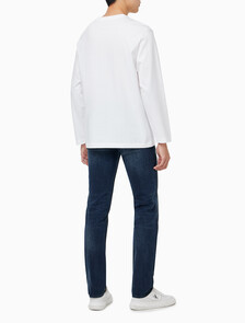 Buy 남성 헤비 코튼 아카이브 로고 긴팔 티셔츠 in color BRIGHT WHITE