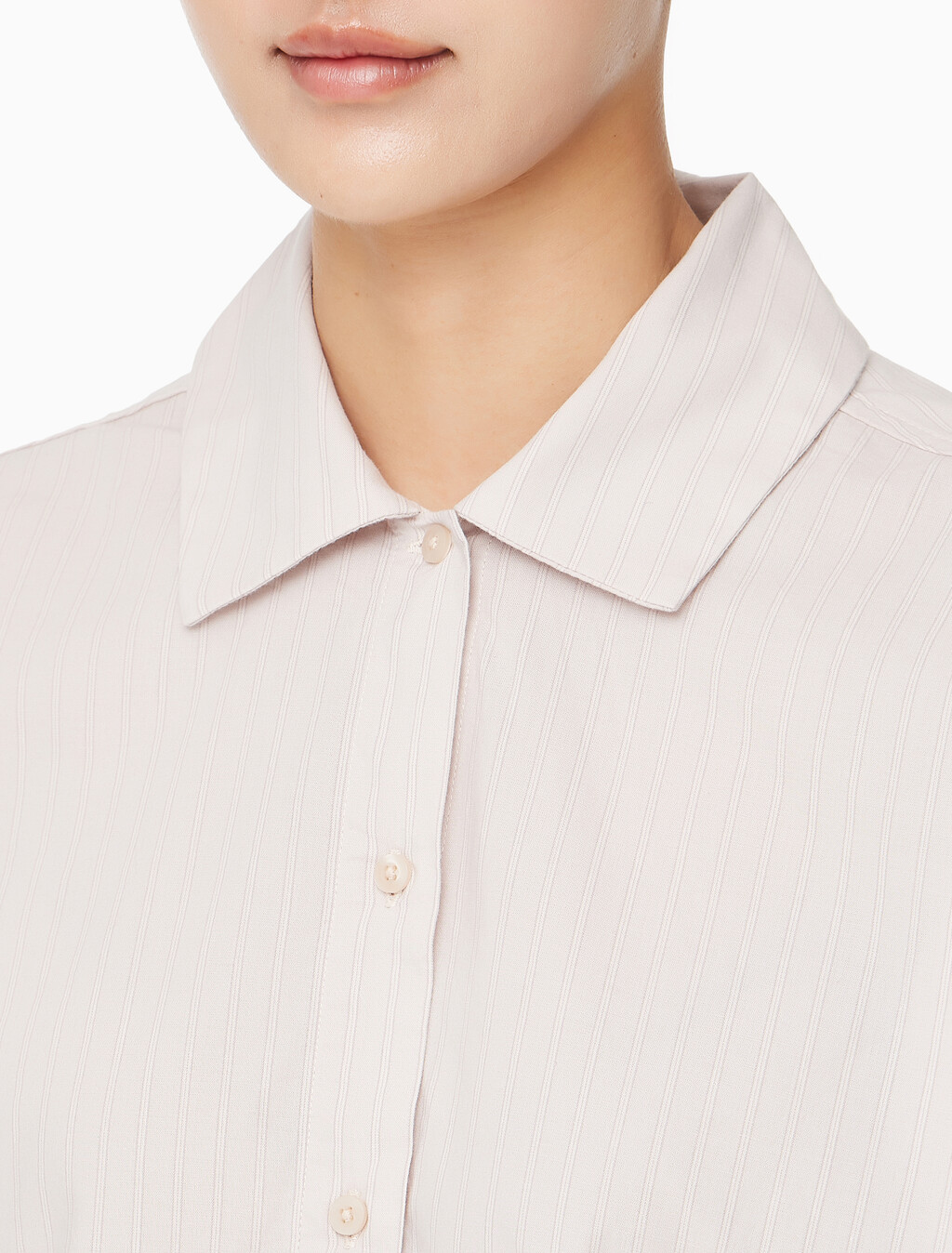 Buy 여성 포플린 슬립 롱슬리브 탑 in color LIGHT PINK