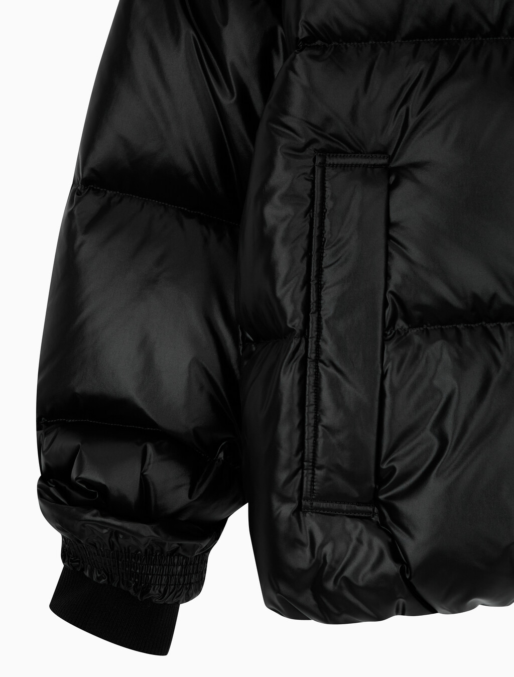 Buy 남녀공용 스탠드 카라 글로시 다운 푸퍼 자켓 in color CK BLACK