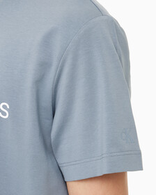 Buy 남성 레귤러핏 인스티튜셔널 로고 스트레치 반팔 티셔츠 in color OVERCAST GREY