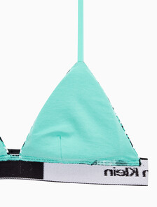 Buy 여성 1996 코튼 AF 라이틀리 라인드 트라앵글 브라 in color LAYERED WAVY LOGO PRINT FRESH PEPPERMINT