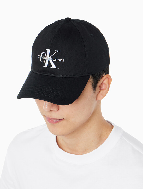 남녀공용 CKJ 모노그램 엠브로이더리 볼캡