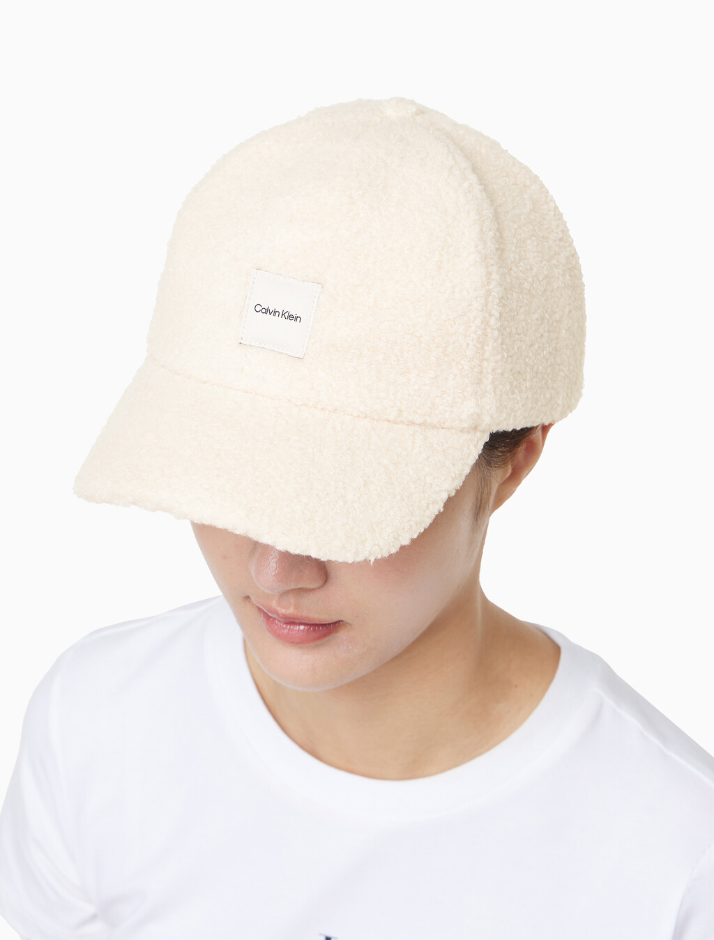 Buy 남녀공용  우븐 패치 로고 부클 볼캡 in color IVORY
