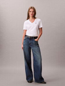 Buy 여성 와이드 레그핏 미드블루 데님 in color Mid blue