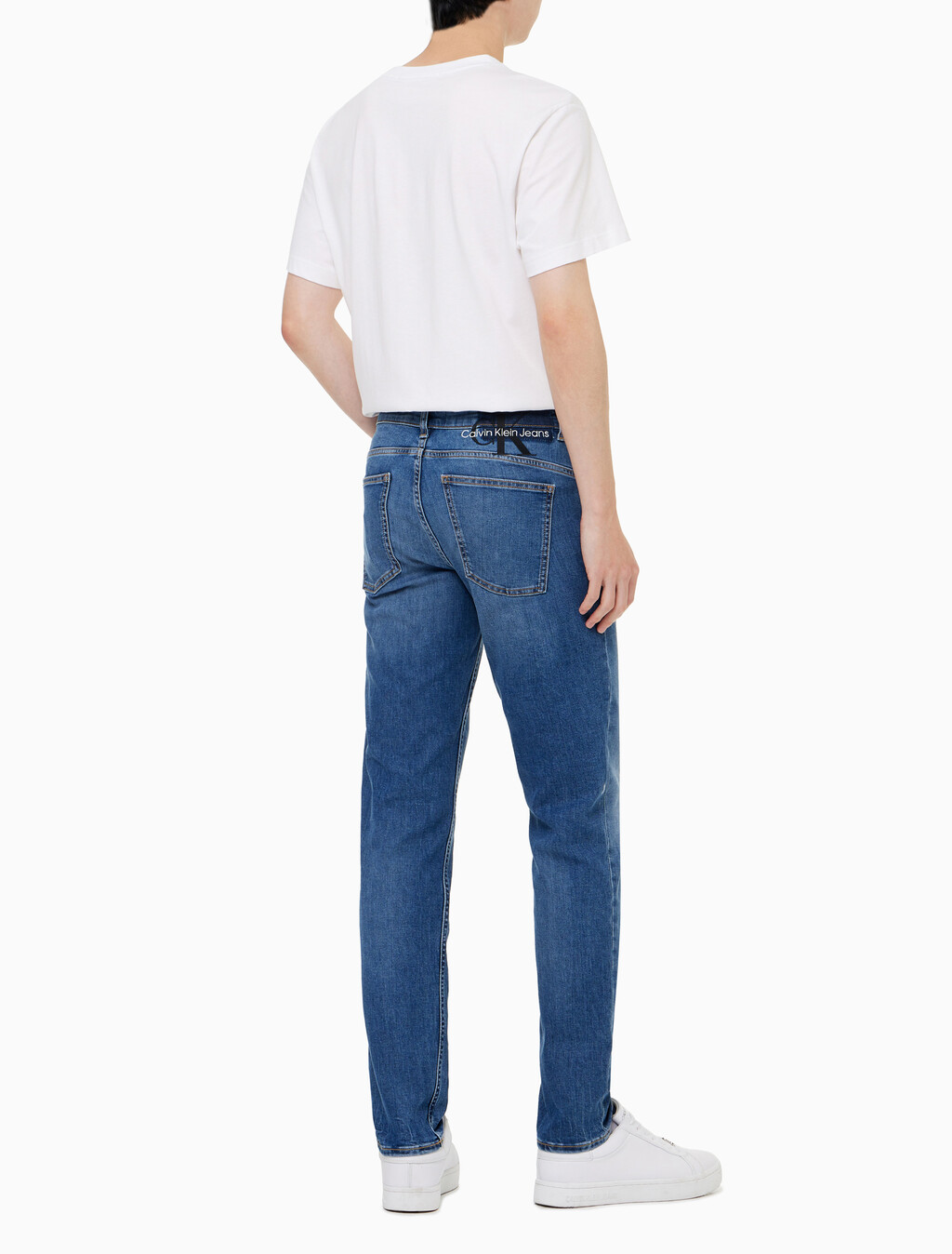 Buy 남성 바디 테이퍼핏 미드 블루 37.5 데님 in color MID BLUE BACK EMBRO