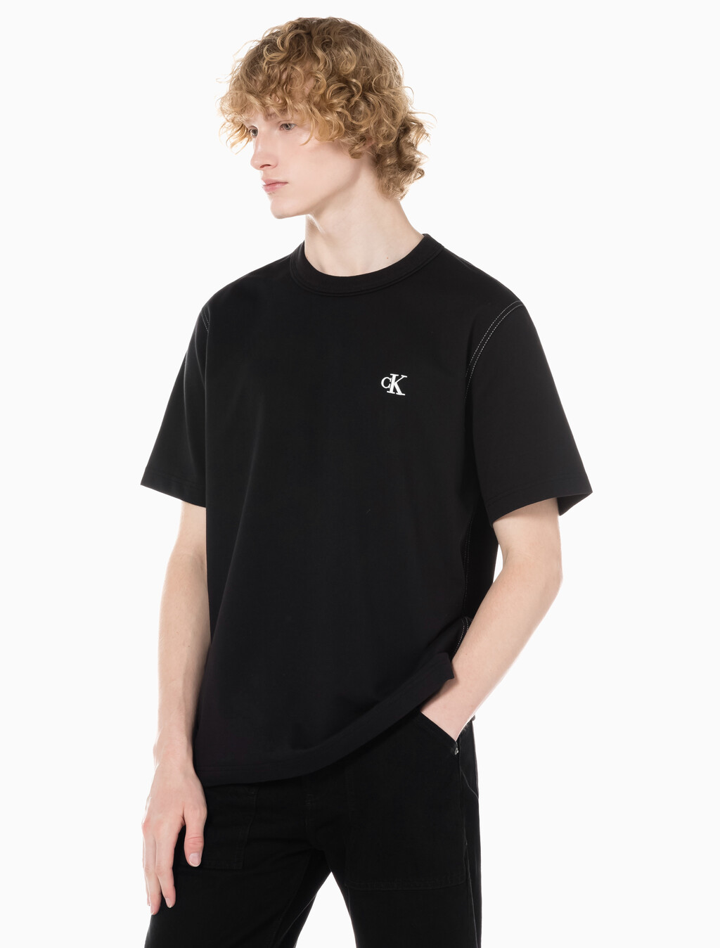 Buy 남성 레귤러핏 테리코튼 그래픽 반팔 스웨트셔츠 in color CK BLACK