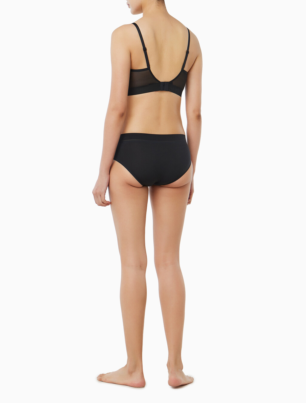 Buy 여성 인비져블 NSE 메쉬 트라이앵글 in color BLACK