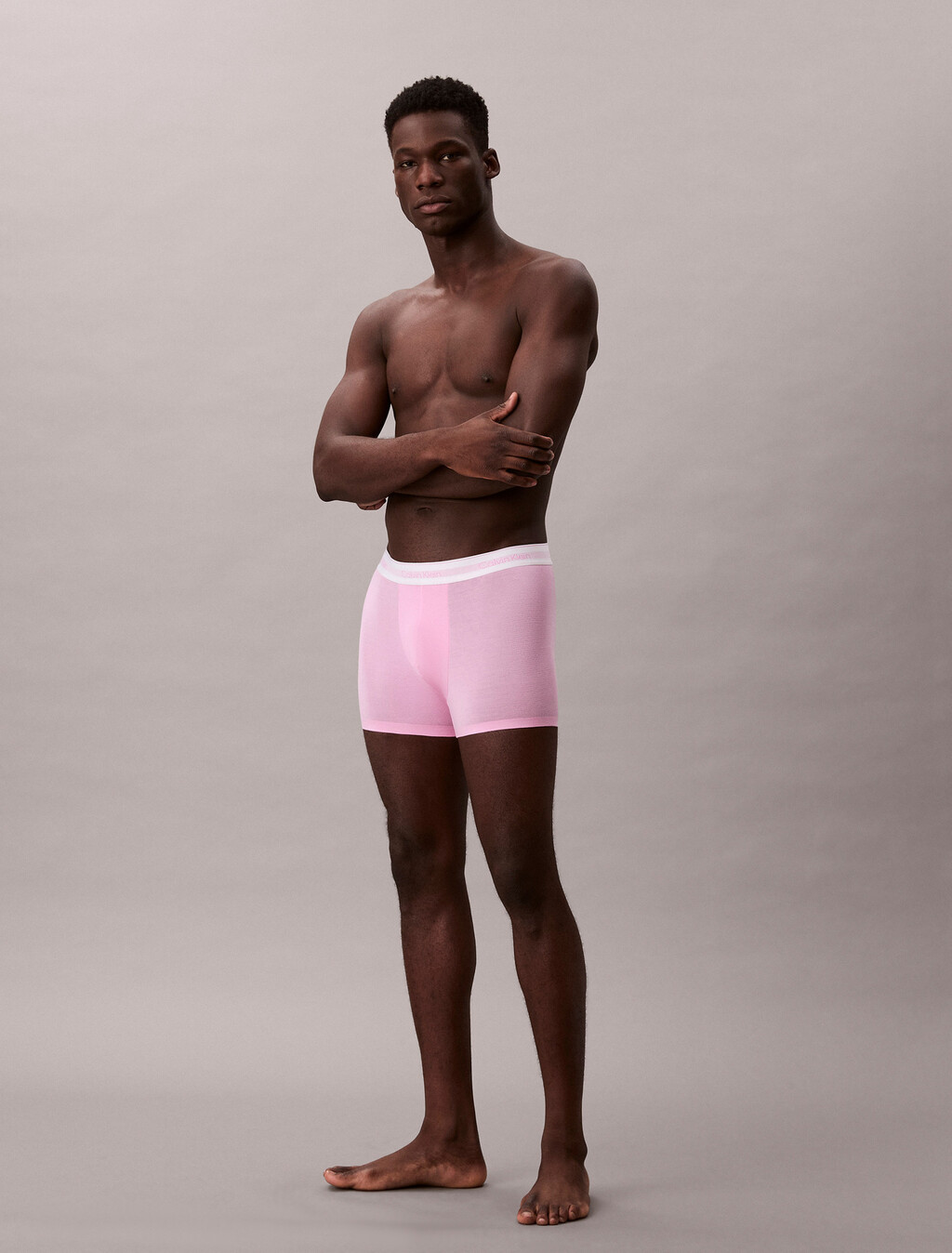 Buy 남성 아이콘 모달 메쉬 스트레치 트렁크 in color Pink