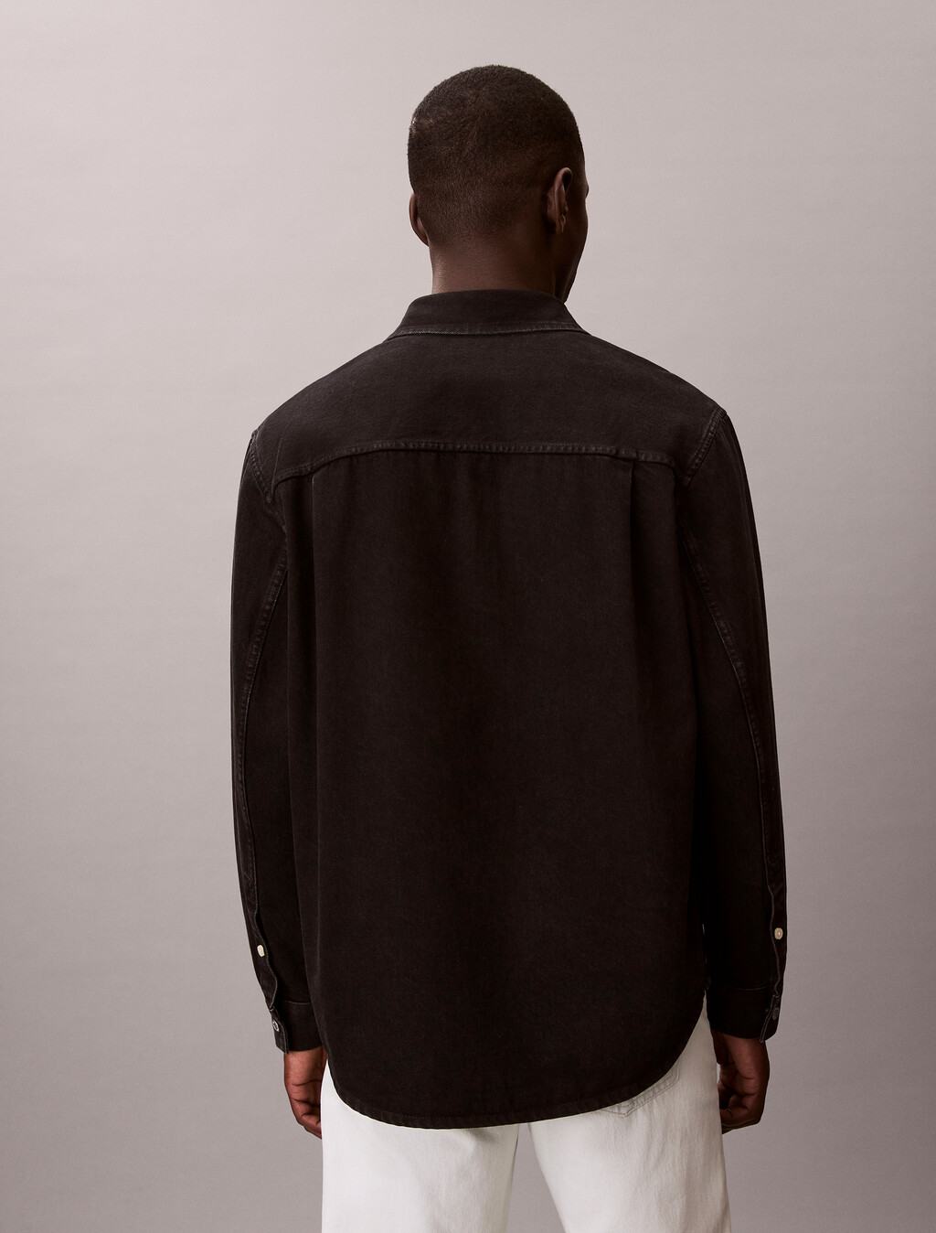 Buy 남성 90s 잭슨 블랙 스톤 오버 셔츠 in color Black stonewash