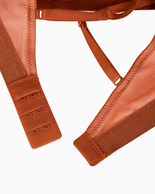Buy 여성 퓨쳐 쉬프트 홀리데이 AF 브라렛 in color RED BROWN