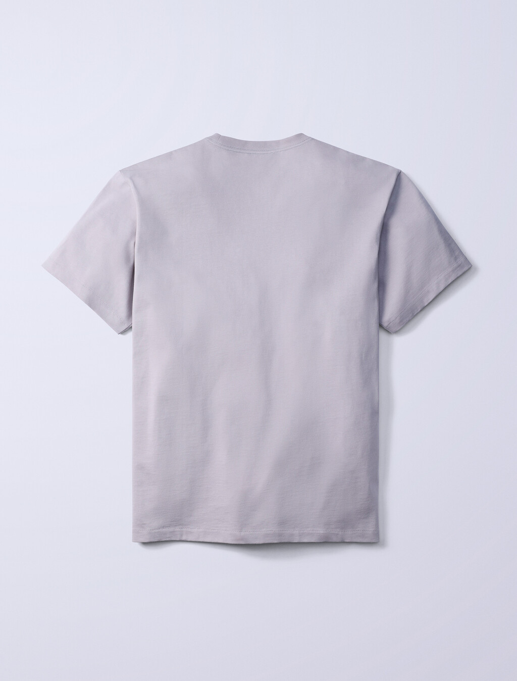 Buy Jung Kook for Calvin Klein  남성 릴렉스 핏 뱃지 로고 반팔 티셔츠 in color GREY