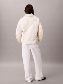 Buy 여성 노벨티 퀼팅 경량 다운 자켓 in color DESERT SAND DUN