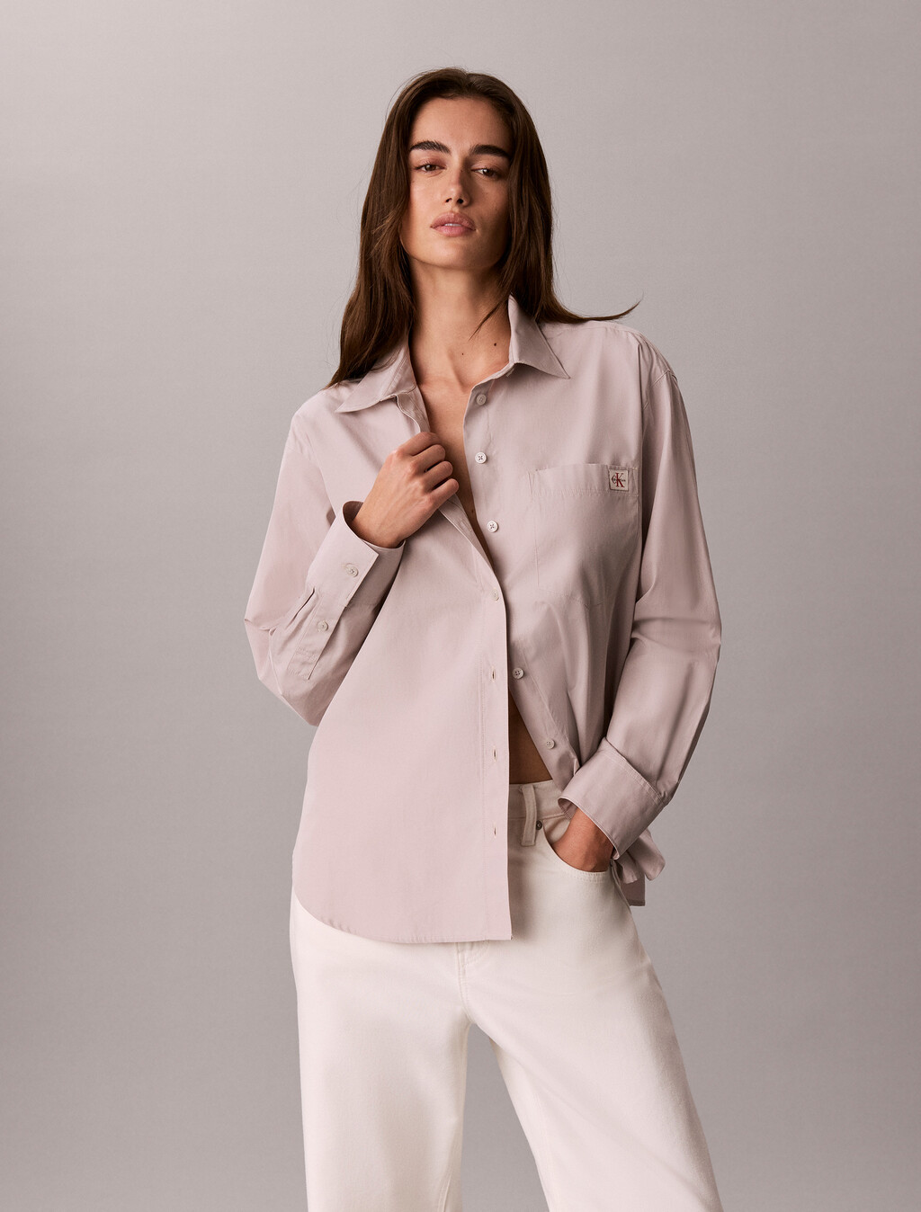 Buy 여성 팝플린 릴렉스 셔츠 in color PINK GREY