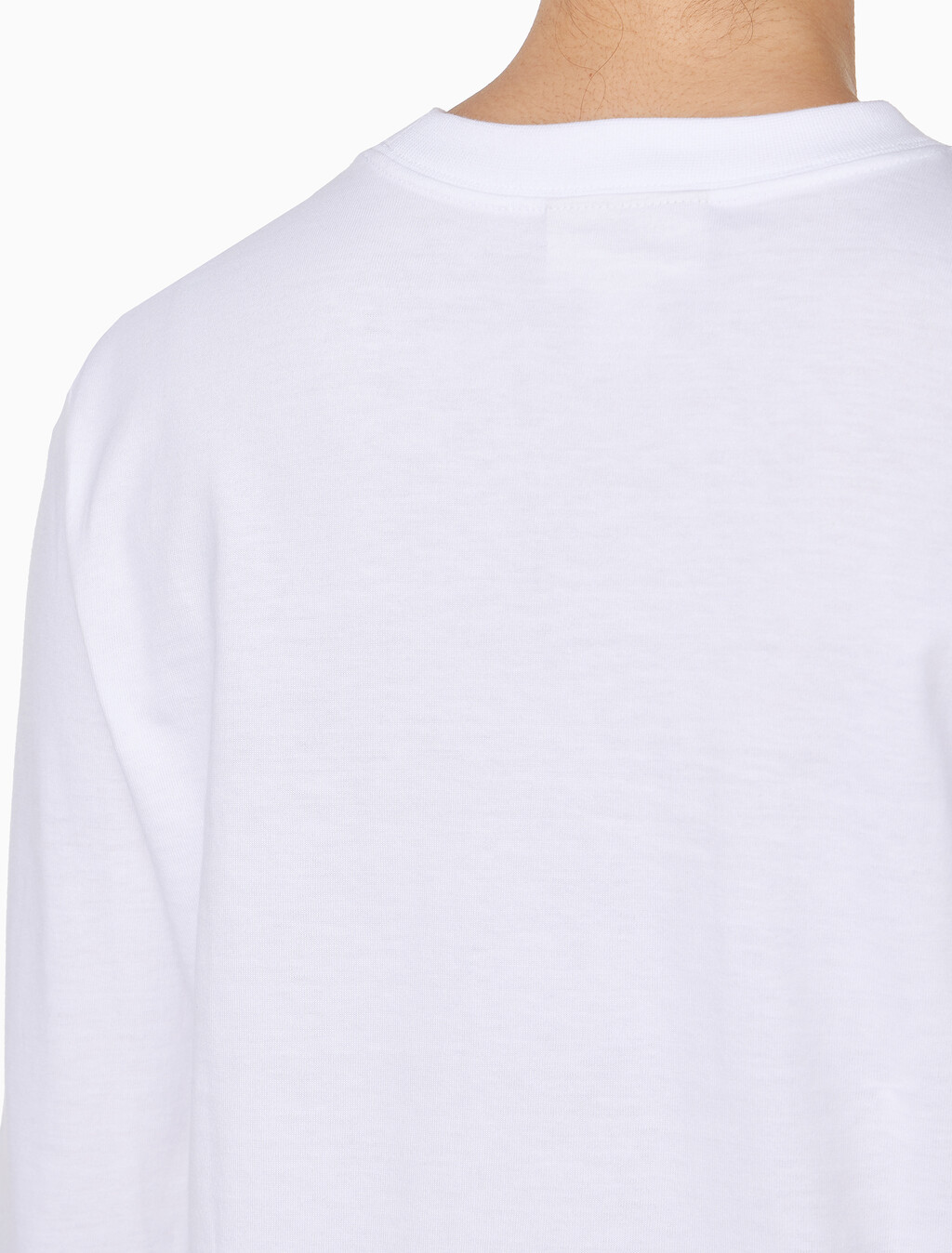 Buy 여성 L/S 아카이브 로고 크루넥 티셔츠 in color BRILLIANT WHITE