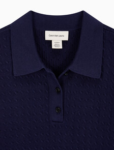 Buy 여성 우븐라벨 크롭드 케이블 스웨터 in color Evening Blue