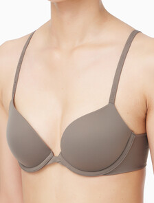 Buy 여성 퍼펙틀리 핏 AF 푸쉬업 브라 in color Dark green
