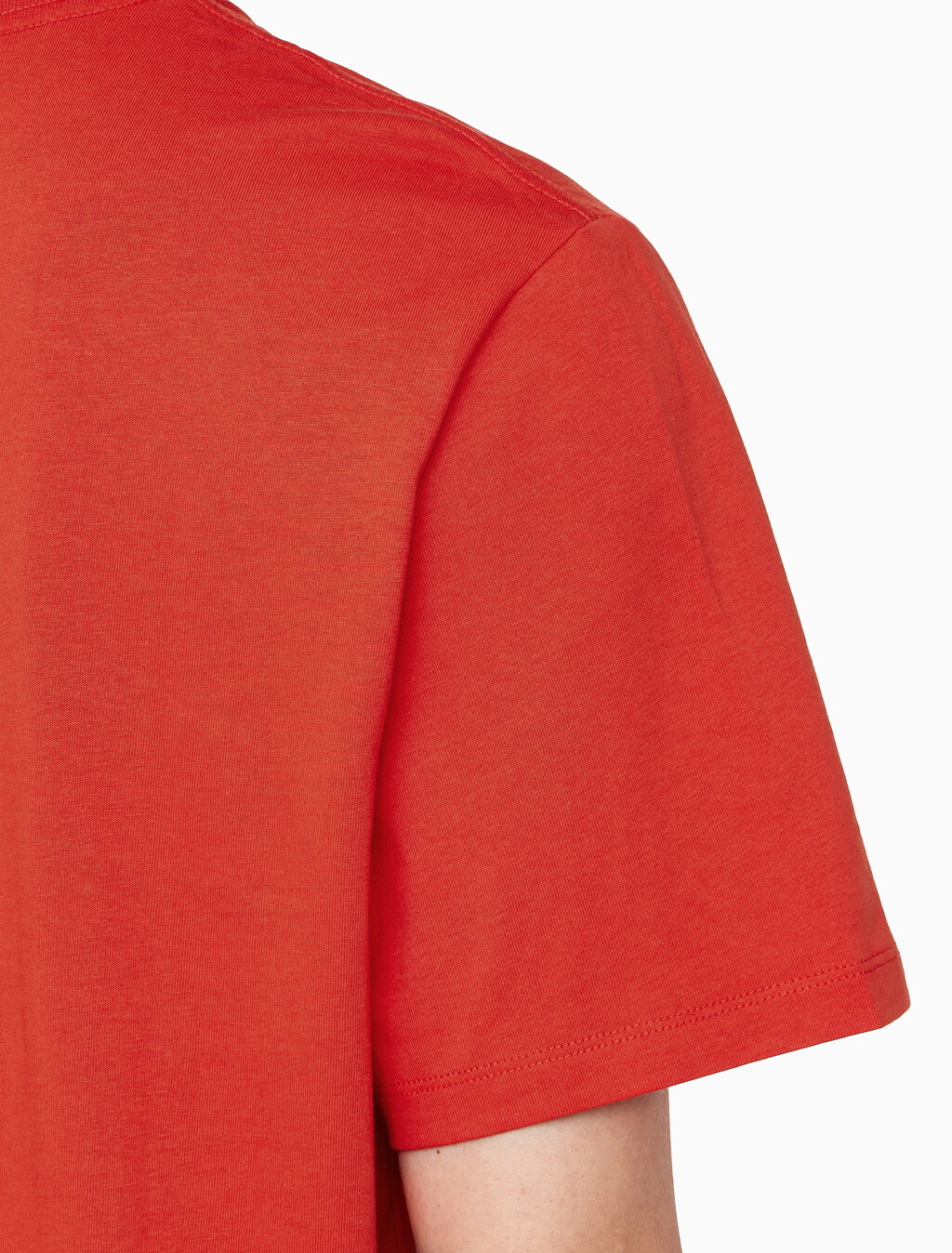 Buy 남성 레귤러핏 히어로 모노그램 로고 반팔 티셔츠 in color RED ALERT