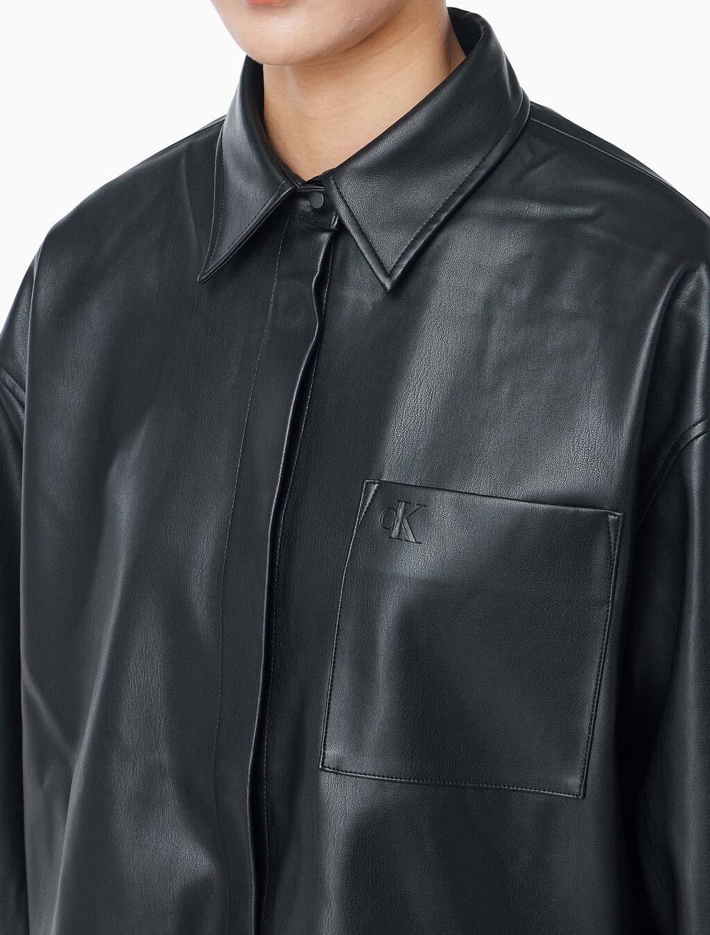 Buy 여성 폭스레더 셔츠 in color BLACK