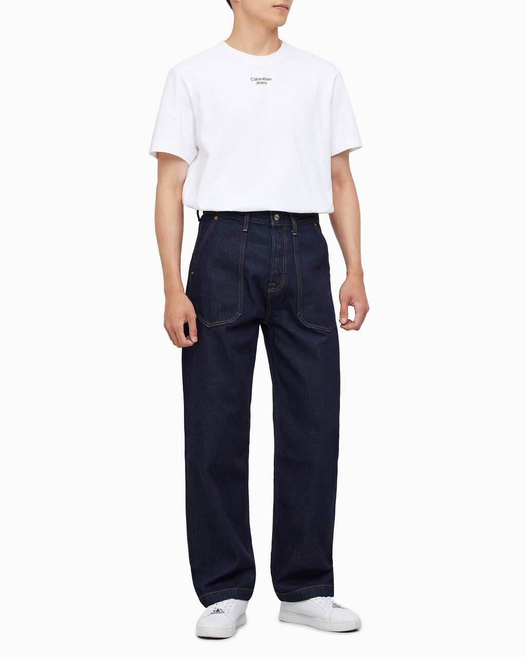 Buy 남성 스트레이트핏 린스 데님 in color CK RAW SELVEDGE