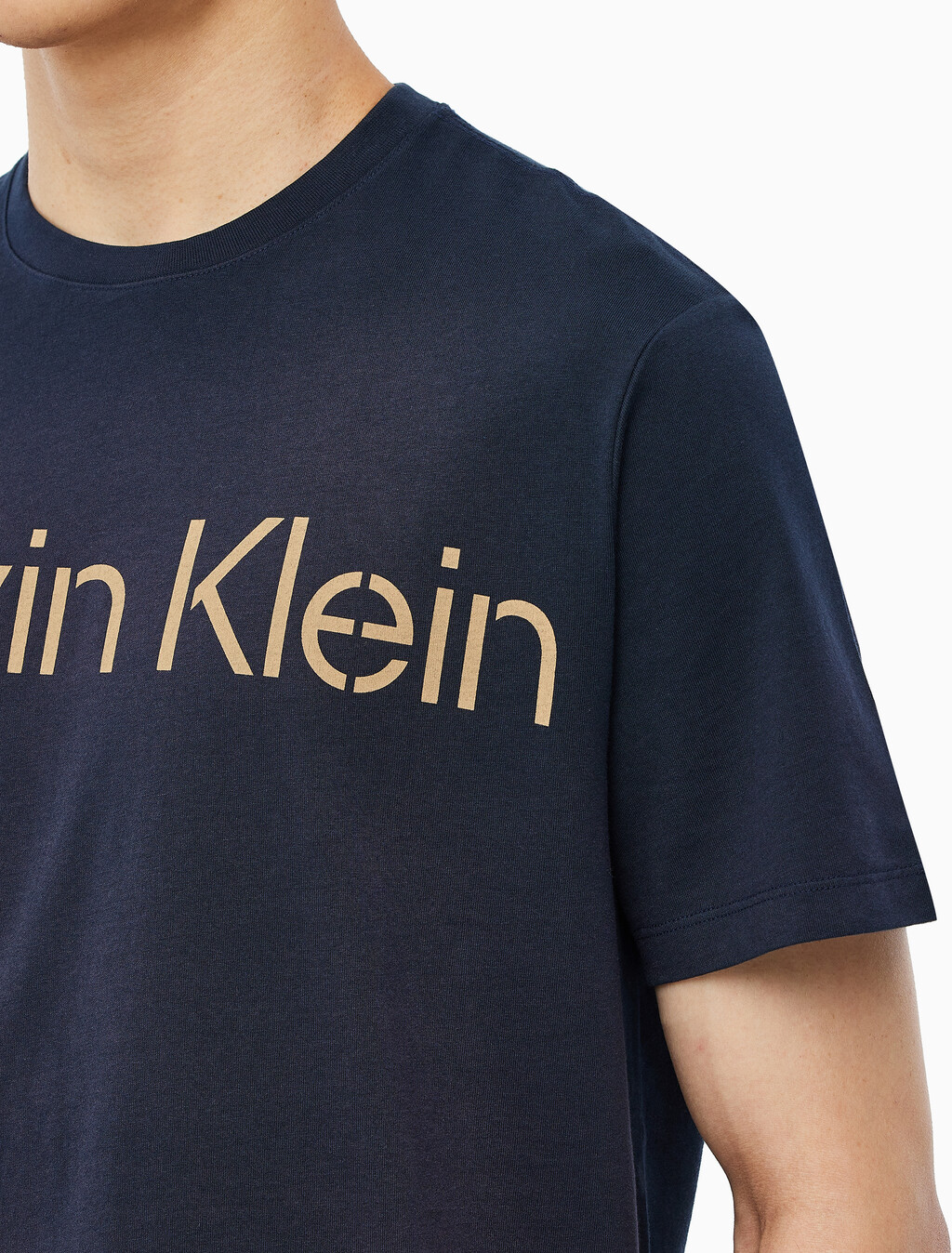 Buy 남성 소프트 페이디드 로고 크루넥 반팔 티셔츠 in color DARK SAPPHIRE