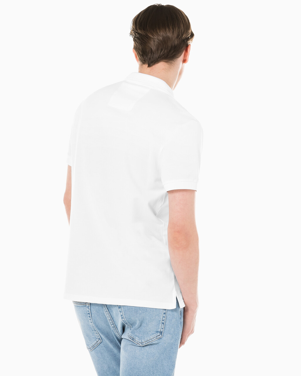 Buy 남성 슬림핏 CK 뱃지 로고 반팔 폴로 티셔츠 in color BRIGHT WHITE