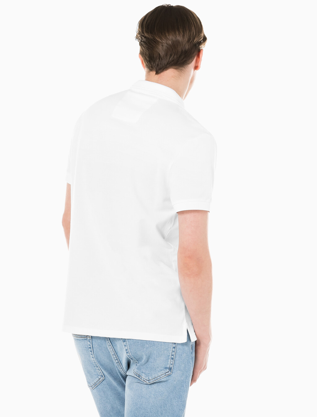 Buy 남성 슬림핏 CK 뱃지 로고 반팔 폴로 티셔츠 in color BRIGHT WHITE