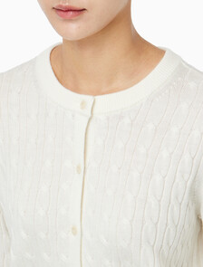 Buy 여성 울 케이블 크루넥 가디건 in color ANCIENT WHITE