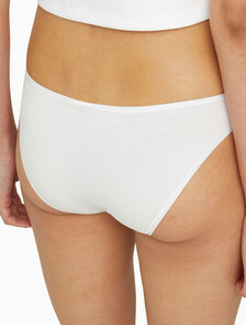 Buy 여성 CK 아이디얼 코튼 로우라이즈 비키니 in color WHITE