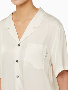 Buy 여성 퓨어쉰 숏 슬리브 탑 in color IVORY