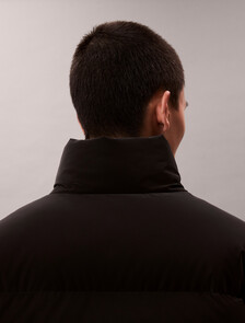 Buy 남성 모크넥 메트글로시 푸퍼자켓 in color BLACK