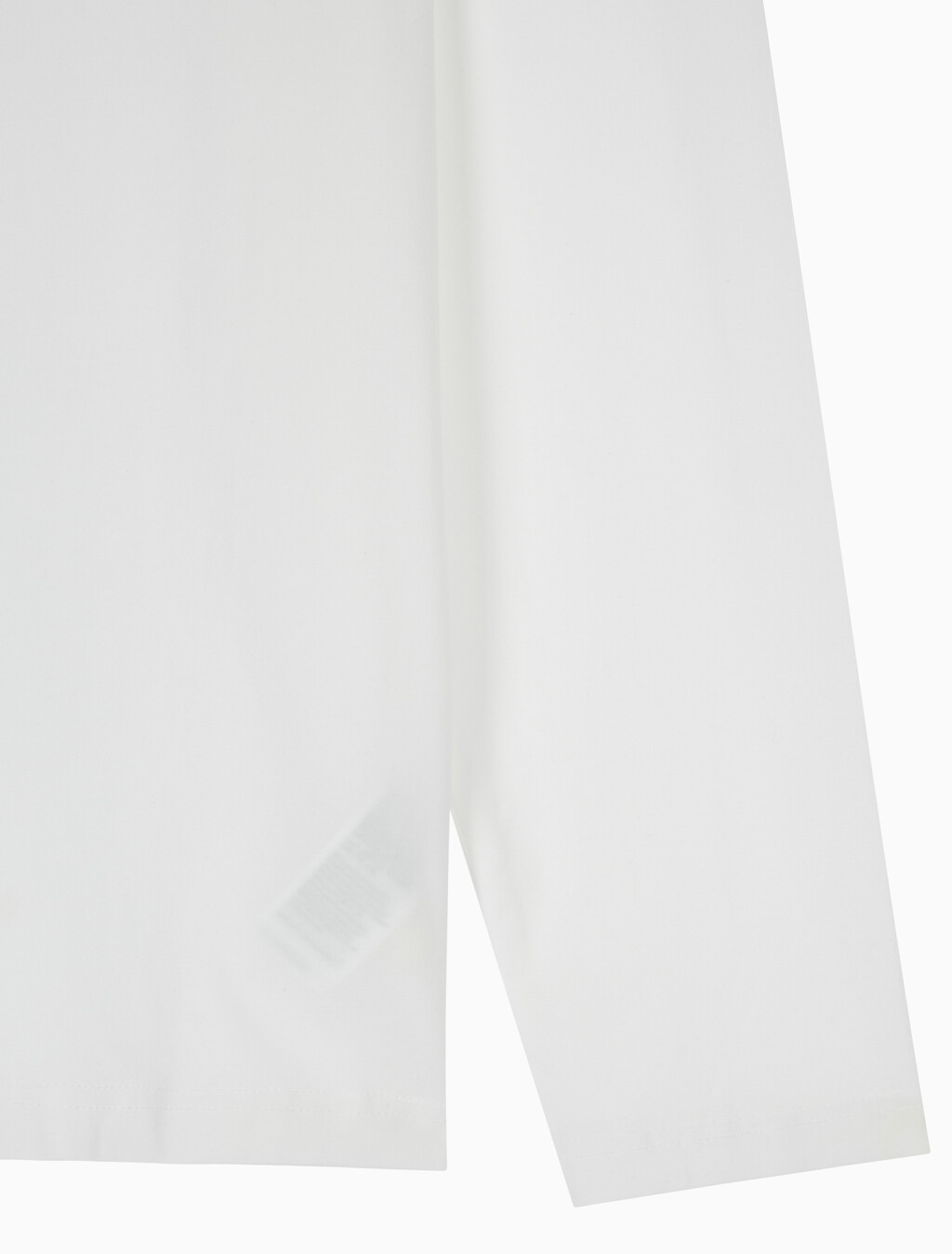 Buy 남성 릴렉스핏 인스티튜셔널 로고 긴팔 티셔츠 in color BRIGHT WHITE