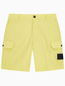 Buy 남성 나일론 라이트웨이트 카고 쇼츠 in color YELLOW SAND