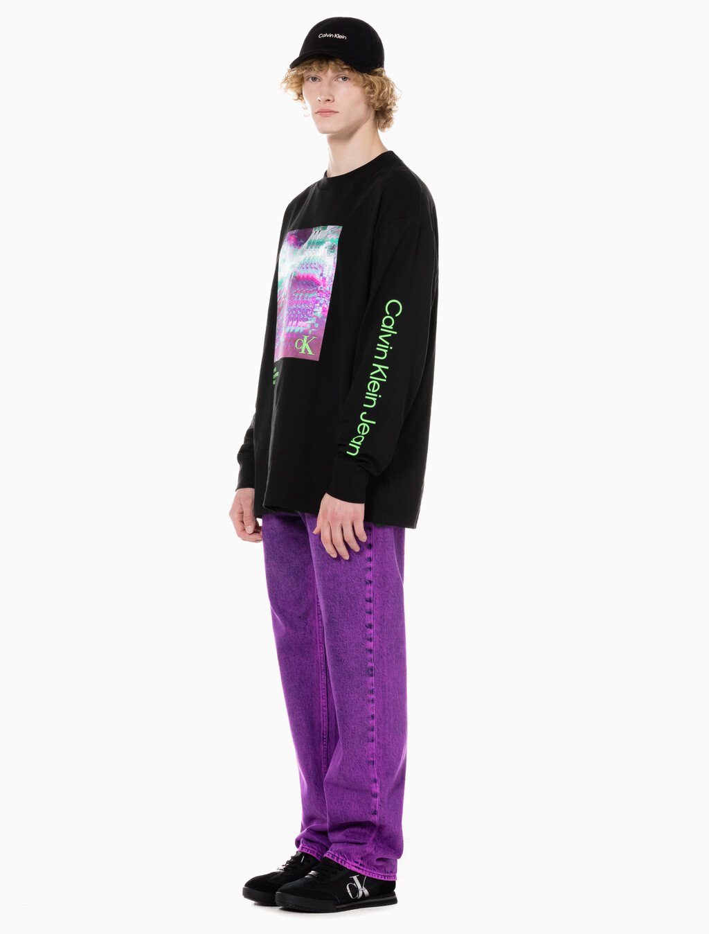 Buy 남성 90's 스트레이트핏 하이퍼 핑크 컬러 데님 in color MID BLUE BACK EMBRO