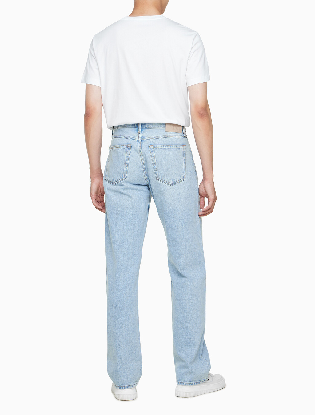 Buy 남성 시그니처 90's 스트레이트핏 스카이블루 데님 in color LIGHT BLUE