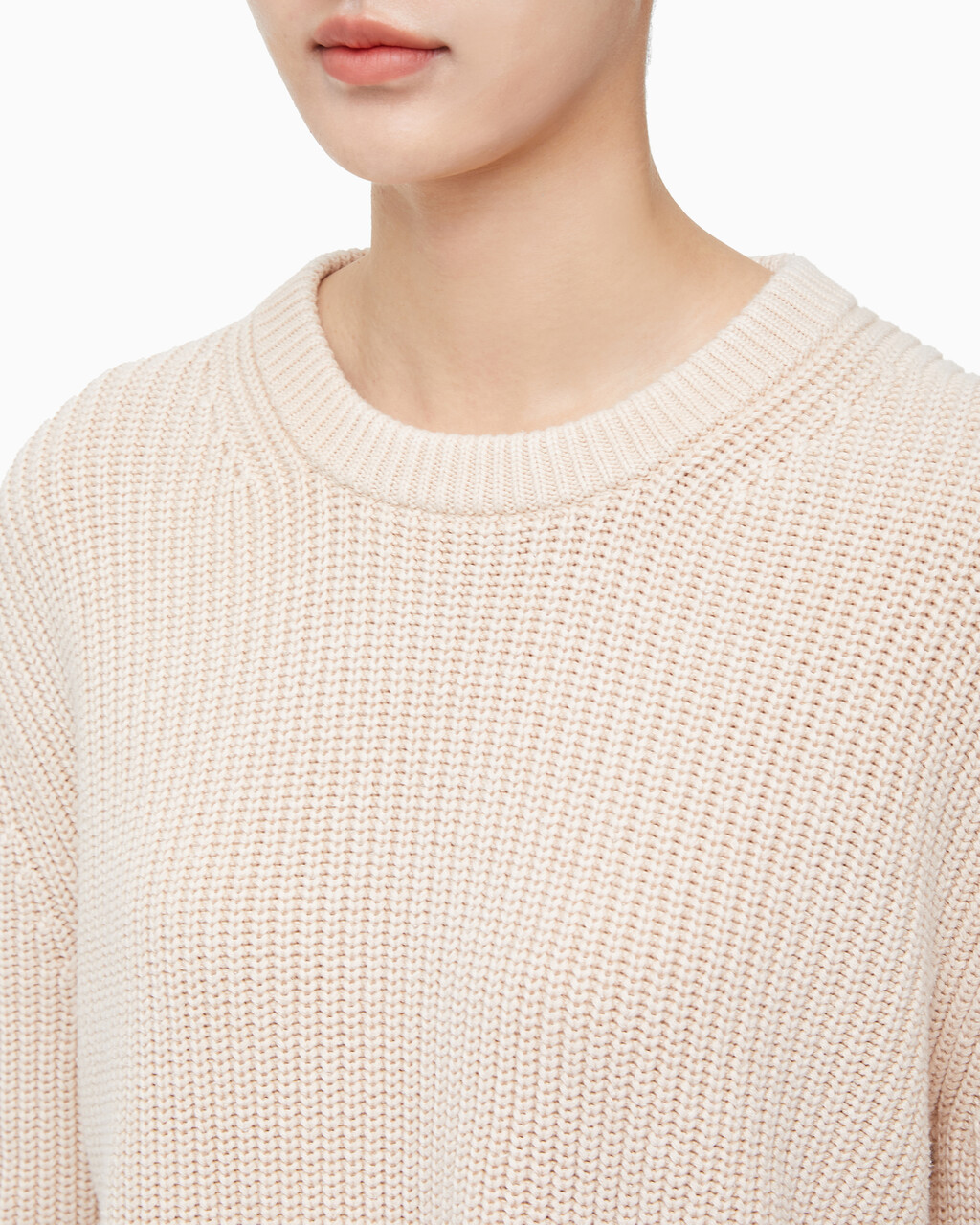 Buy 여성 롱슬리브 라운드넥 스웨터 in color Neutral Tan-231ABZ