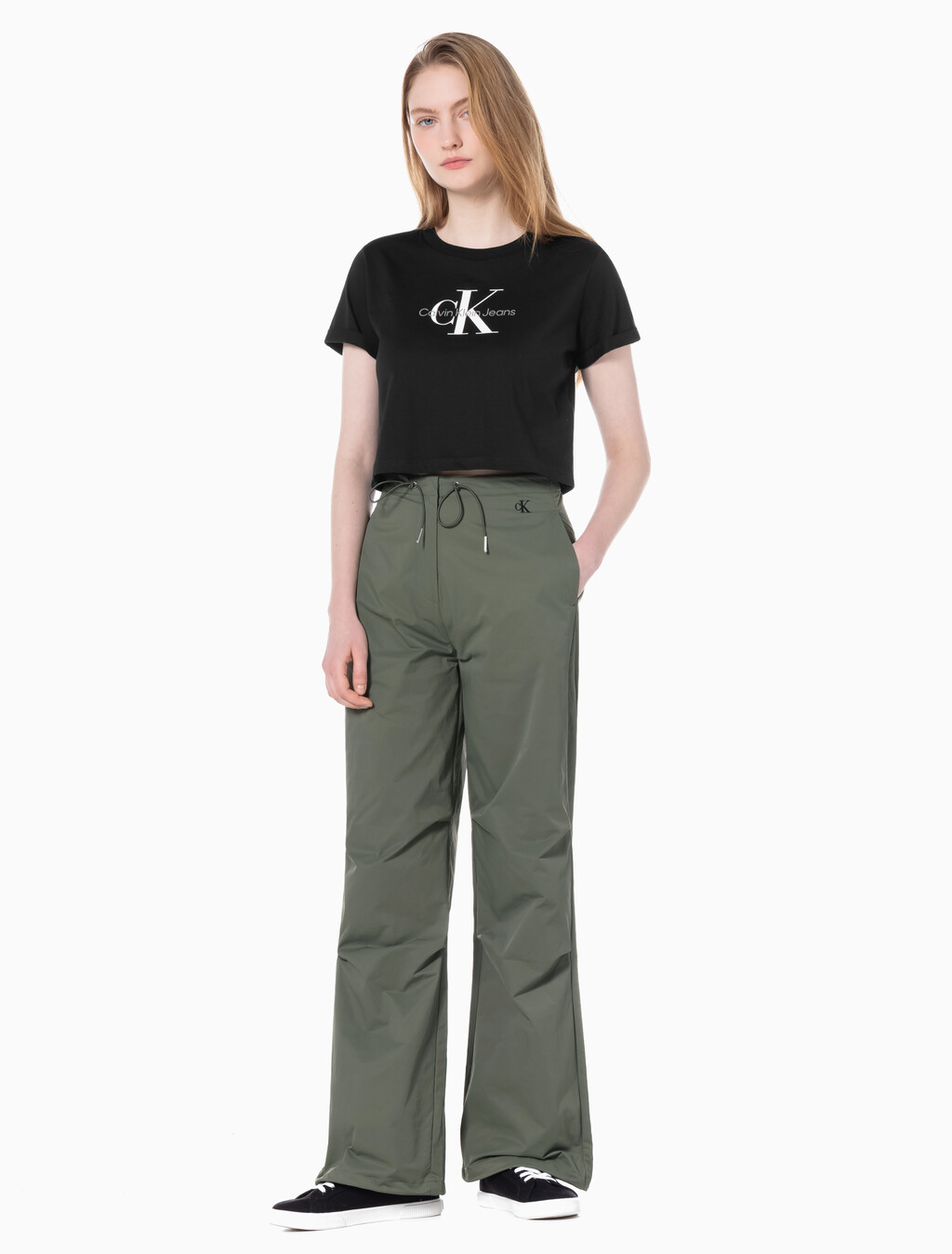 Buy 여성 릴렉스핏 파라슈트 팬츠 in color DUSTY OLIVE