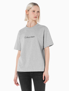 Buy 여성 릴렉스드 스탠다드로고 크루넥 반팔 티셔츠&nbsp; in color GREY HEATHER