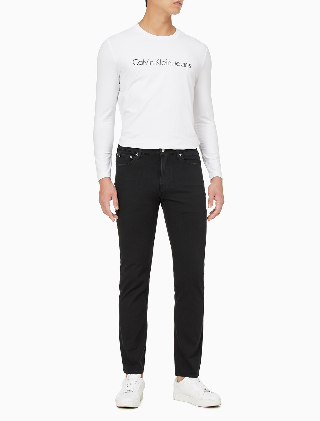 Buy 남성 슬림핏 린스 블랙 데님 in color WASHED BLACK LOGO LACE