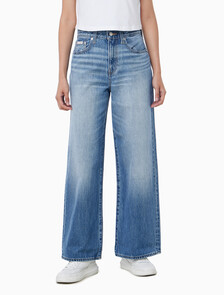 Buy 여성 와이드 레그핏 클라슨 블루 in color Mid Blue