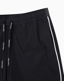 Buy 남성 레귤러핏 우븐 쇼츠 in color BLACK