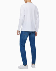 Buy 남성 레귤러핏 인스티튜셔널 긴팔 티셔츠 in color BRIGHT WHITE
