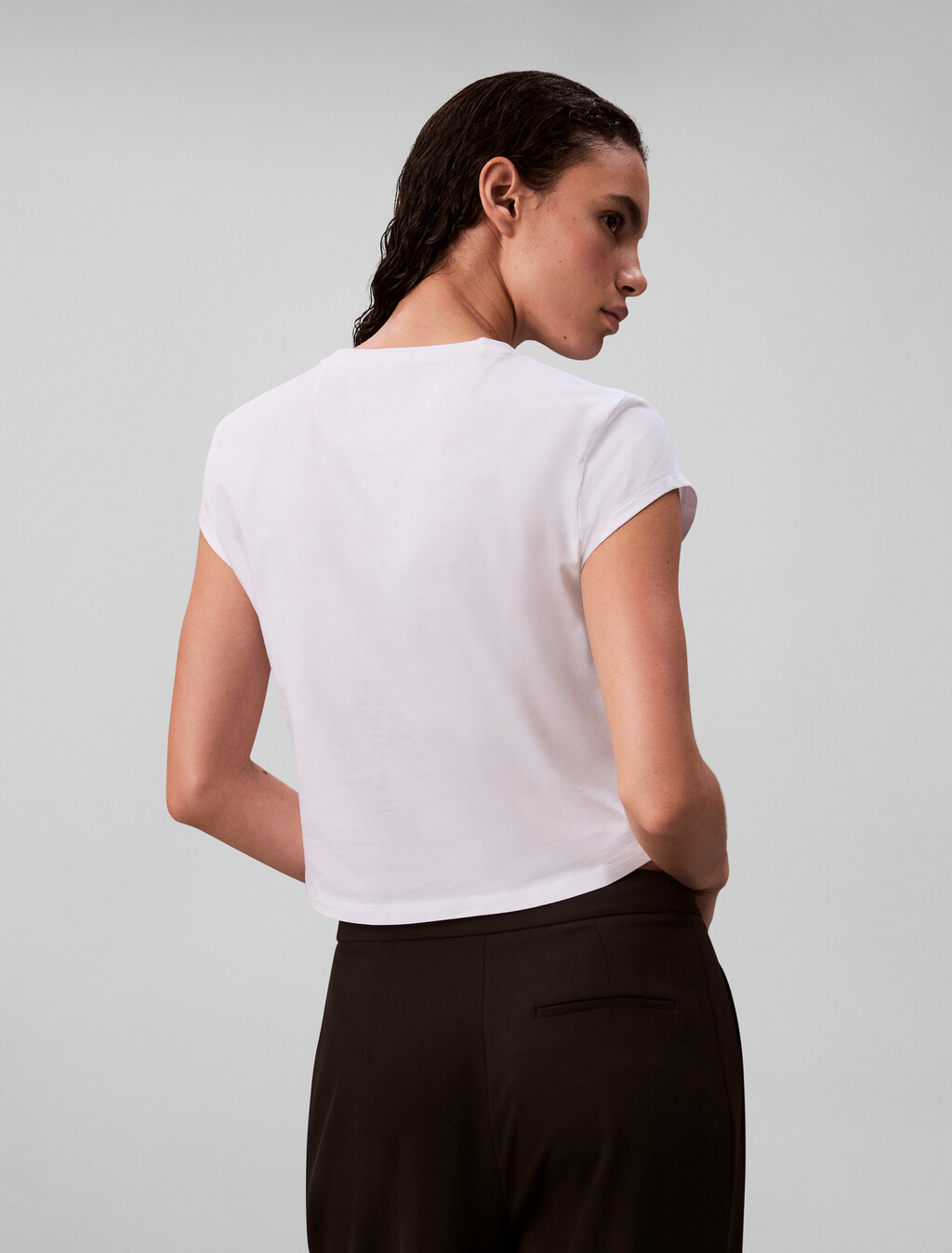 Buy 클래식 케이트 모스 S/S 베이비 티셔츠 in color BRILLIANT WHITE