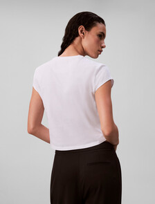 Buy 클래식 케이트 모스 S/S 베이비 티셔츠 in color BRILLIANT WHITE