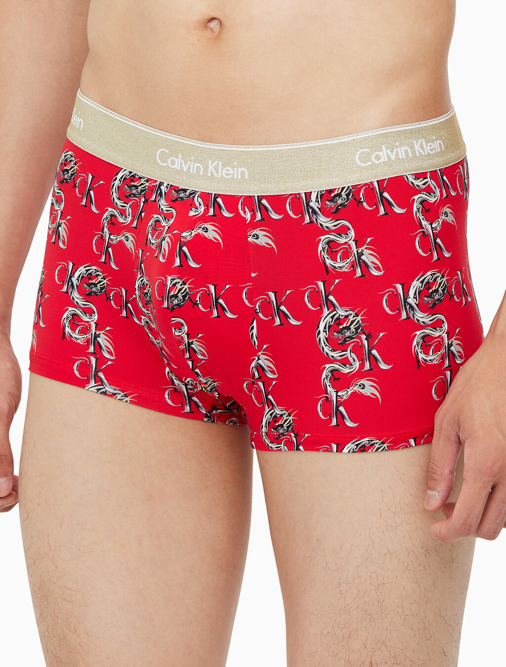 Buy 남성 CNY 드래곤 로우라이즈 드로즈 in color DRAGON PATTERN RED