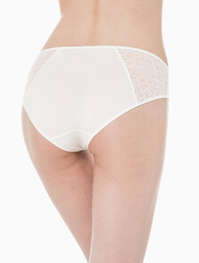 Buy 여성 CK 블랙 그래픽 레이스 AF 힙스터 팬티 in color VAPOROUS GRAY