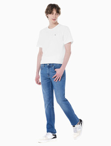 Buy 남성 바디핏 미드블루 37.5 기능성 데님 in color MID BLUE BACK EMBRO
