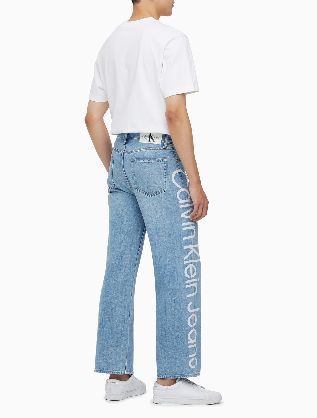 Buy 남성 90's 루즈핏 라이트블루 데님 in color CHALKY BLUE