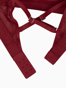 Buy 여성 스컬프트 레이스 AF 브라렛 in color Dark Red